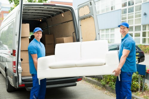 Secure student storage facility in Turnpikelane for boxes and luggage