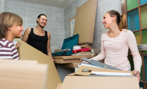 Affordable student storage solution for seasonal belongings in Turnpikelane