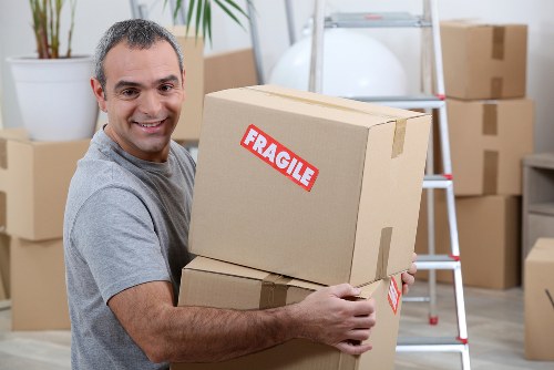 Customer booking and securing a storage unit at Turnpikelane Storage