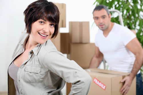Secure storage and transport options for local removals in Turnpikelane